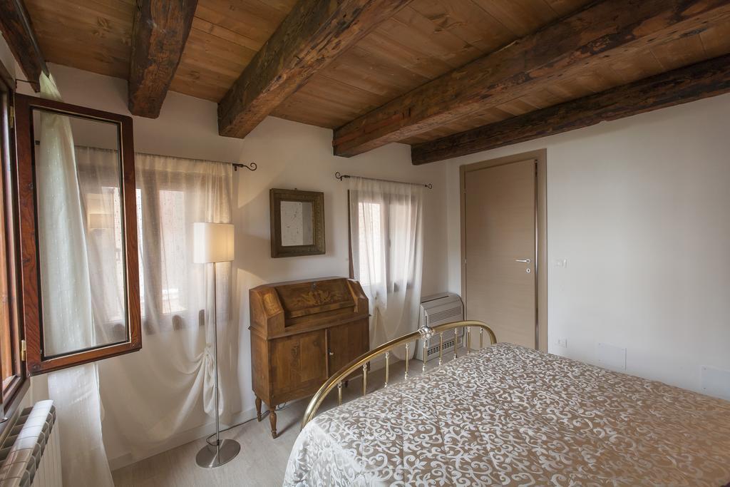 Residenza Tiziano Apartment Venice Room photo