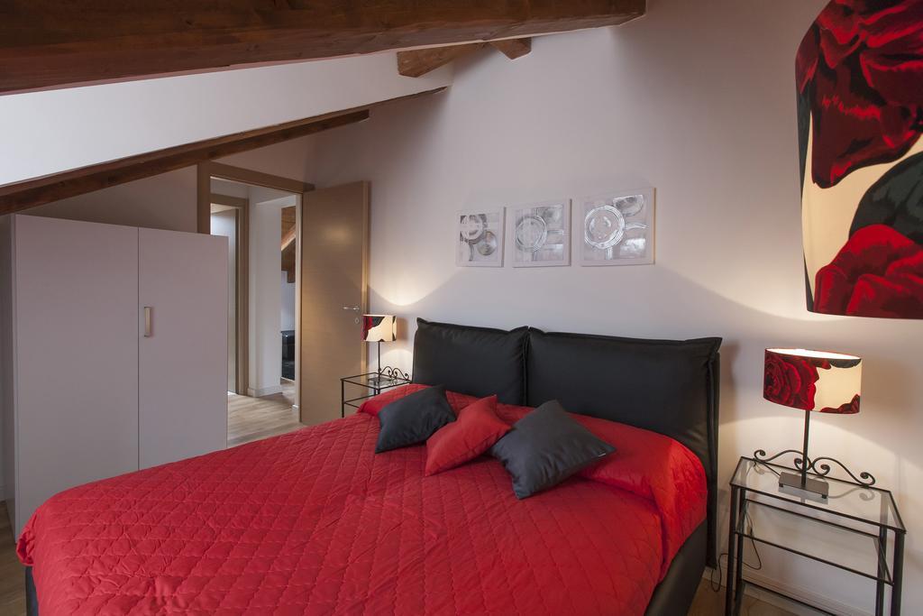 Residenza Tiziano Apartment Venice Room photo